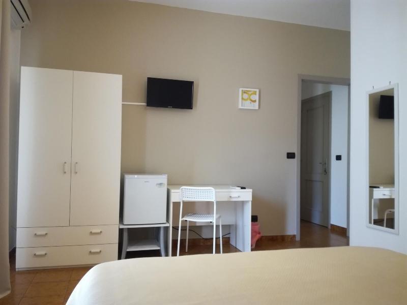 B&B Mimosa Giardini Naxos Bagian luar foto