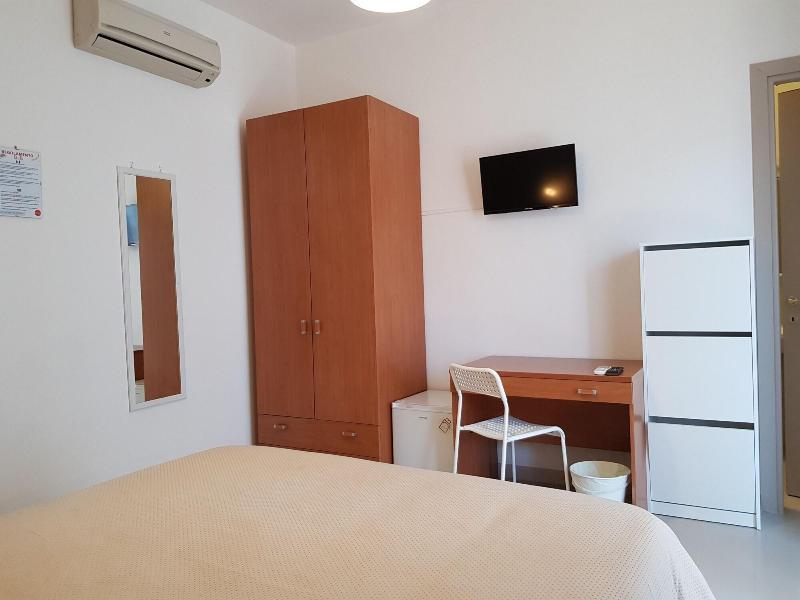 B&B Mimosa Giardini Naxos Bagian luar foto