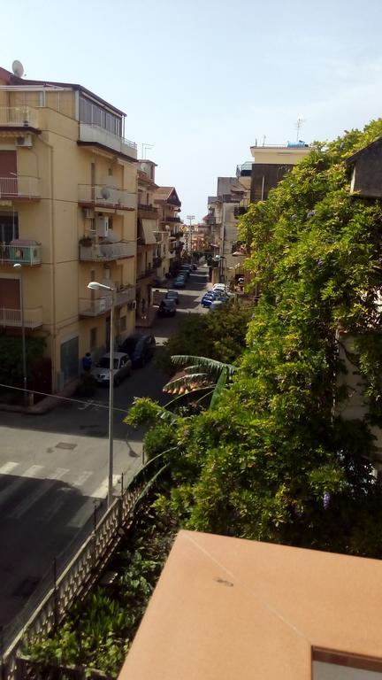 B&B Mimosa Giardini Naxos Bagian luar foto