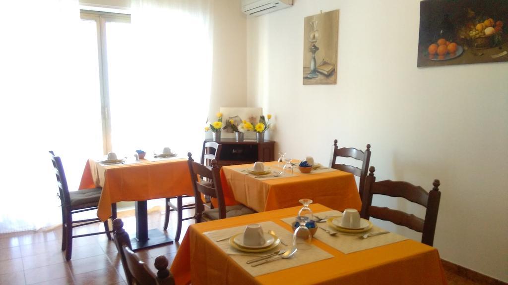 B&B Mimosa Giardini Naxos Bagian luar foto