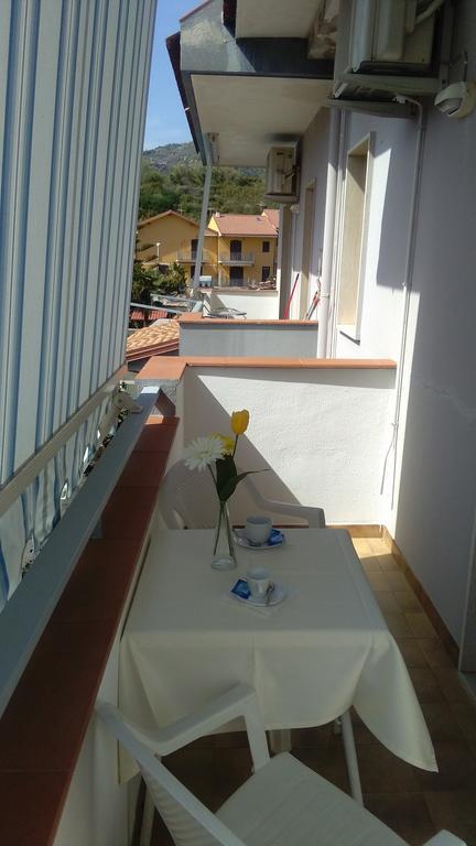 B&B Mimosa Giardini Naxos Bagian luar foto