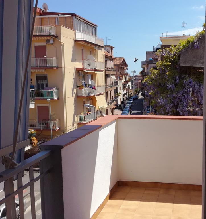 B&B Mimosa Giardini Naxos Bagian luar foto