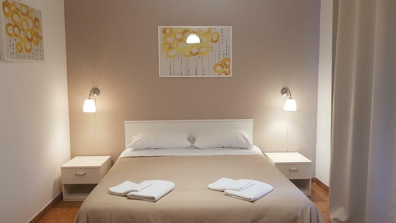 B&B Mimosa Giardini Naxos Bagian luar foto