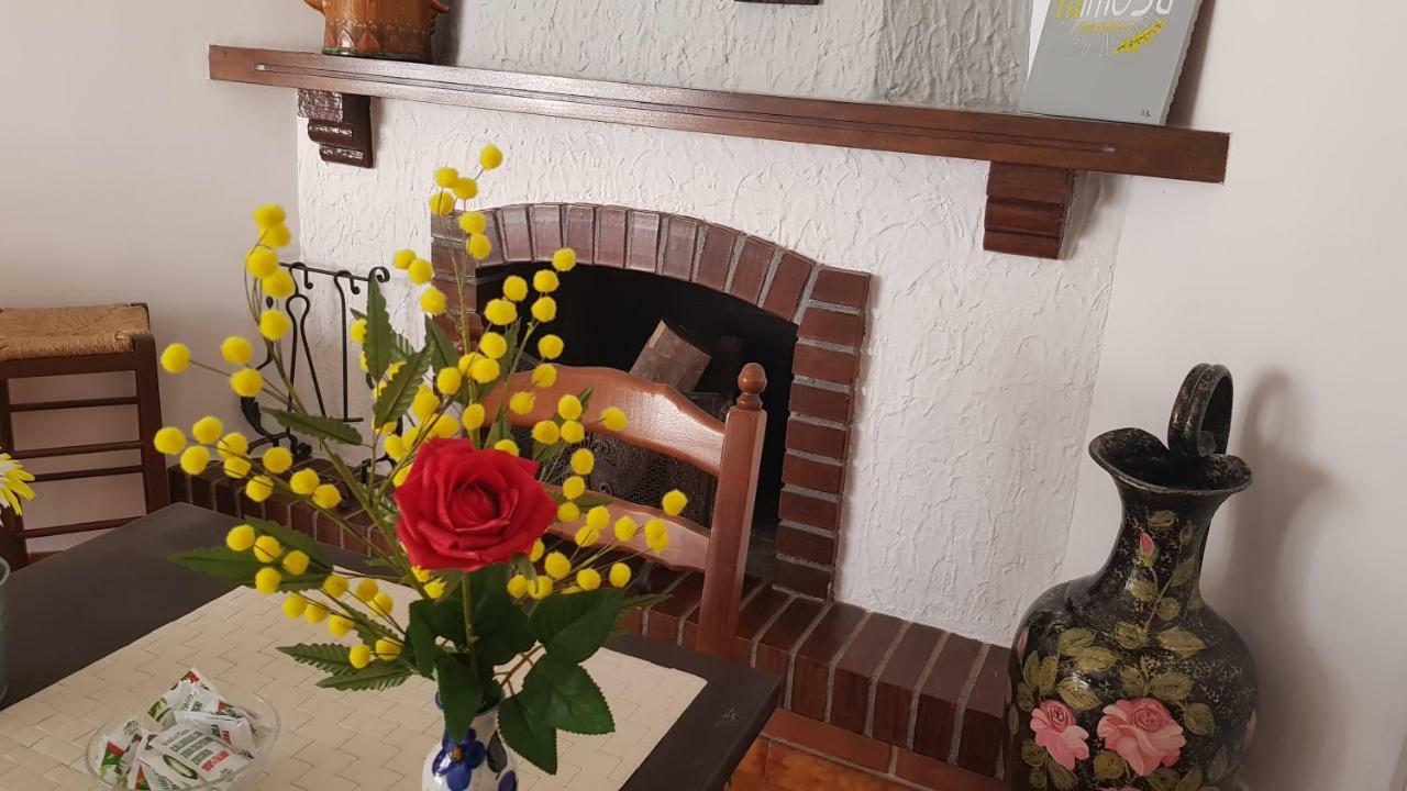B&B Mimosa Giardini Naxos Bagian luar foto