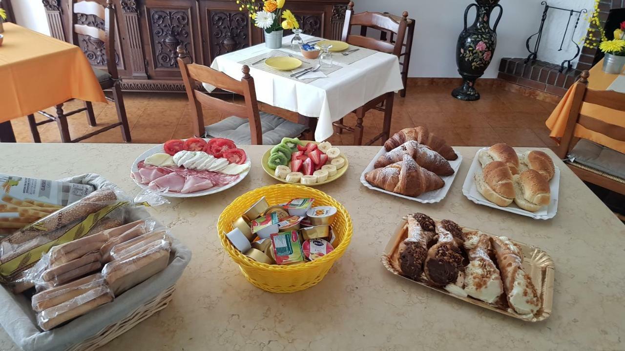 B&B Mimosa Giardini Naxos Bagian luar foto